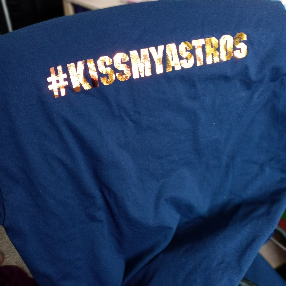 Custom apparel - Picture 6 of 16